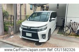 toyota voxy 2014 CFJ1582326