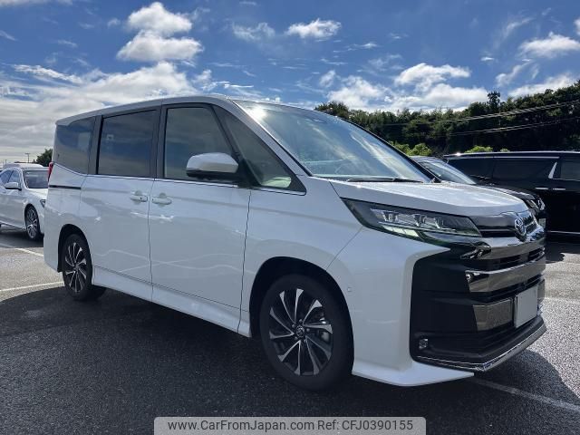 toyota noah 2022 quick_quick_6AA-ZWR90W_ZWR90-0018237 image 1