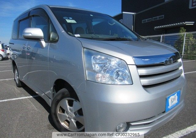 toyota noah 2007 REALMOTOR_Y2024090186F-12 image 2