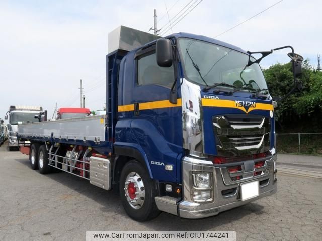 isuzu giga 2020 CFJ1744241 image 1