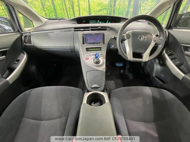 toyota prius 2014 CFJ1798401 image 2
