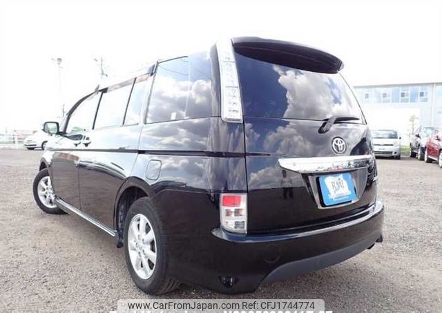 toyota isis 2012 CFJ1744774 image 2