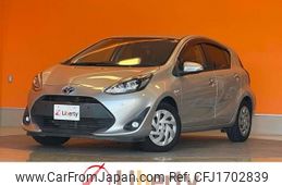toyota aqua 2019 CFJ1702839