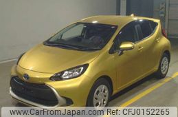 toyota aqua 2021 -TOYOTA--AQUA 6AA-MXPK11--MXPK11-2006709---TOYOTA--AQUA 6AA-MXPK11--MXPK11-2006709-