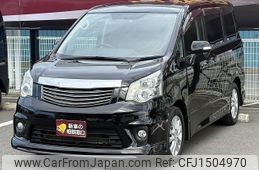 toyota noah 2011 CFJ1504970