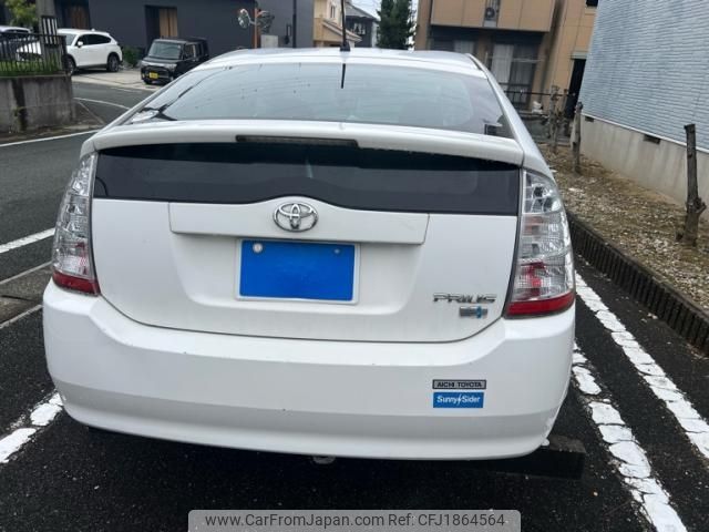 toyota prius 2004 CFJ1864564 image 2