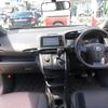 toyota wish 2014 MATEL_42940 image 9