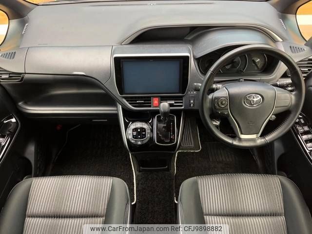 toyota voxy 2018 -TOYOTA--Voxy DBA-ZRR85W--ZRR85-0096037---TOYOTA--Voxy DBA-ZRR85W--ZRR85-0096037- image 2