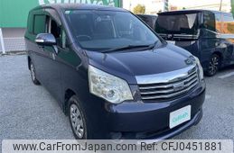 toyota noah 2011 -TOYOTA--Noah DBA-ZRR70G--ZRR70-0331180---TOYOTA--Noah DBA-ZRR70G--ZRR70-0331180-