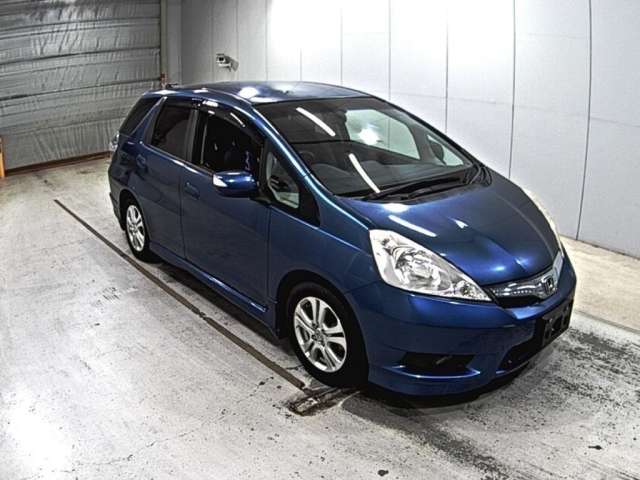 car_0a1b6f30-a491-417a-aa1e-