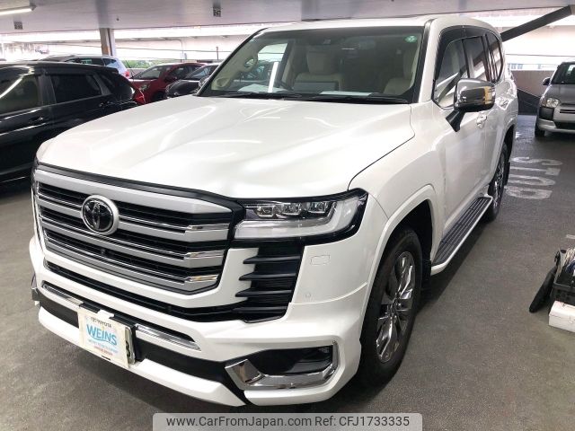 toyota land-cruiser 2023 CFJ1733335 image 1