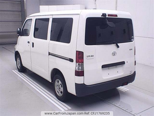 toyota liteace-van 2017 CFJ1769235 image 2