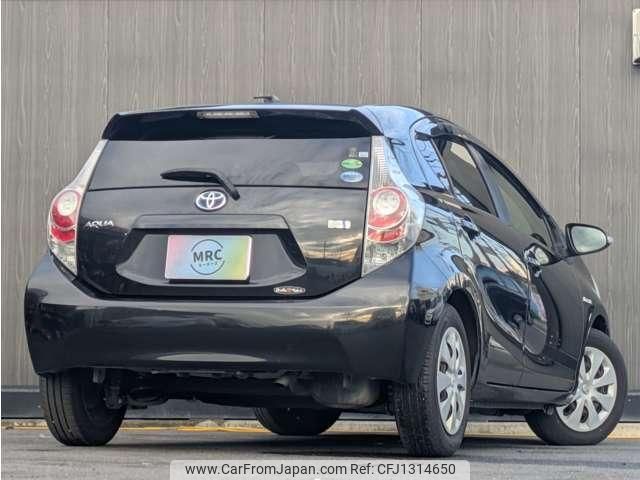 toyota aqua 2013 quick_quick_DAA-NHP10_NHP10-6225434 image 2