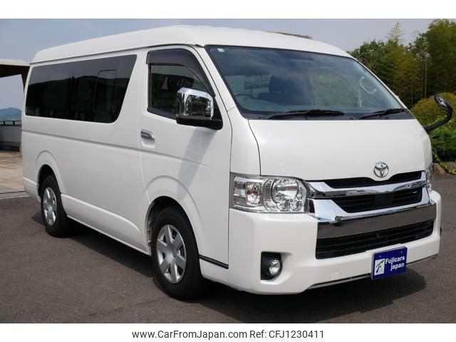 toyota hiace-wagon 2021 GOO_JP_700070921030250526001 image 1