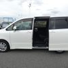 toyota voxy 2012 CFJ1676099 image 8