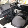 mitsubishi minicab-truck 2019 CFJ1441662 image 9