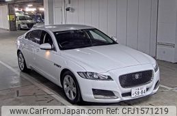 jaguar xf 2019 CFJ1571219