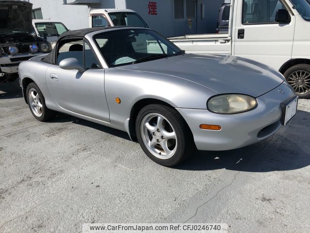 mazda roadster 2000 CFJ domestic stock image 1