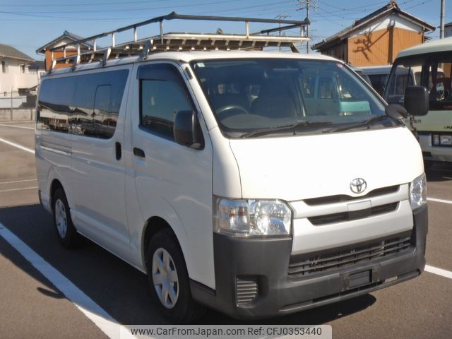 toyota hiace-van 2018 24120810 image 2