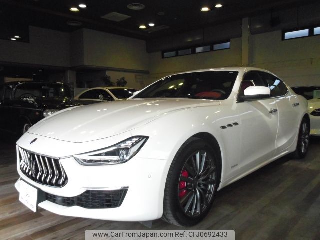 maserati ghibli 2018 -MASERATI--Maserati Ghibli ABA-MG30AA--ZAMYT57J001300713---MASERATI--Maserati Ghibli ABA-MG30AA--ZAMYT57J001300713- image 1