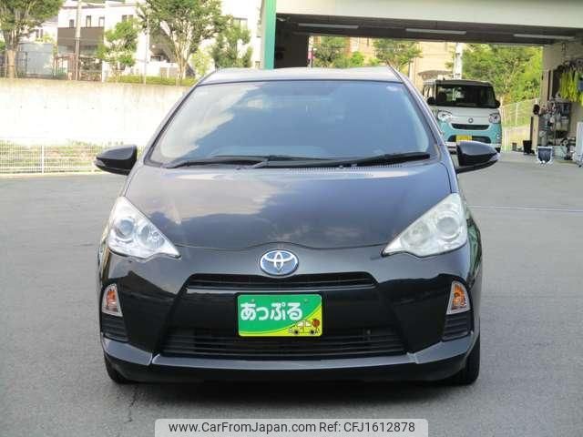 toyota aqua 2012 CFJ1612878 image 2