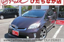 toyota prius 2013 CFJ1253931