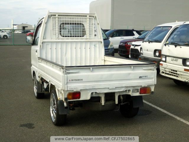 mitsubishi-minicab-truck-1994-1450-car_0a731e59-ec8f-40e6-b202-7ed2b487de7e