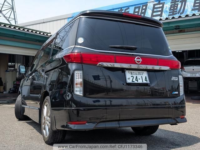 nissan elgrand 2011 quick_quick_DBA-TE52_TE52-010756 image 2