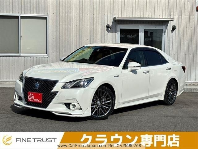 toyota crown 2013 -TOYOTA--Crown DAA-AWS210--AWS210-6050355---TOYOTA--Crown DAA-AWS210--AWS210-6050355- image 1