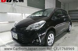 toyota vitz 2018 CFJ1768969