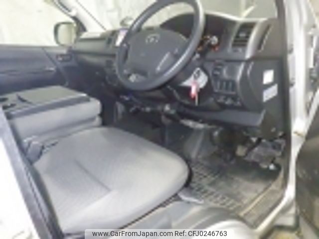 toyota hiace-van 2016 NIKYO_JR37475 image 2