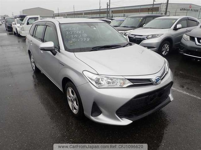 toyota corolla-fielder 2018 23618 image 1