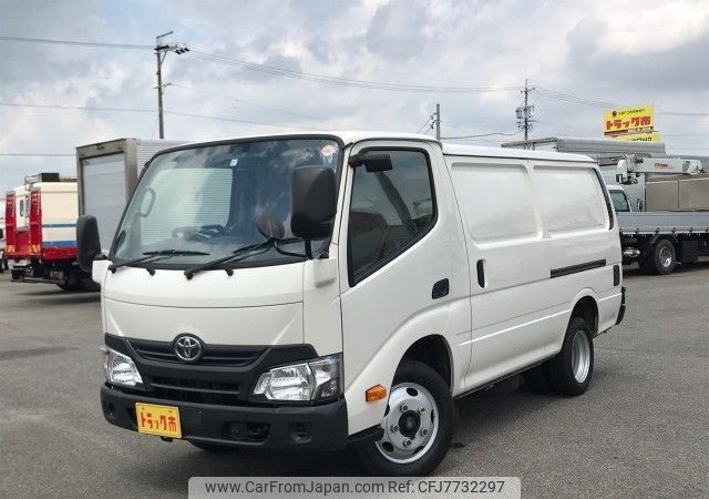 toyota dyna-truck 2017 REALMOTOR_N1022070652HD-18 image 1