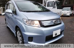 honda freed-spike-hybrid 2013 GOO_JP_700090373030241122004