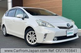 toyota prius-α 2012 CFJ1703841