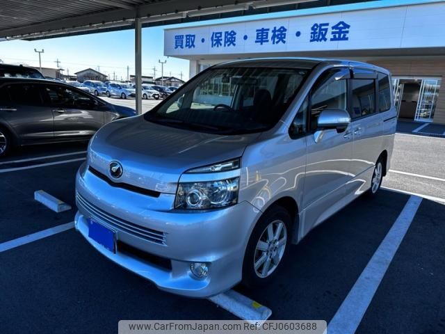 toyota voxy 2008 -TOYOTA--Voxy DBA-ZRR70W--ZRR70-0111797---TOYOTA--Voxy DBA-ZRR70W--ZRR70-0111797- image 1