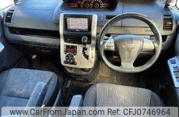 toyota voxy 2010 504928-927966