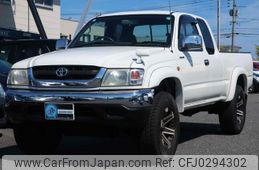 toyota hilux-sports-pick-up 2002 GOO_NET_EXCHANGE_1002394A30241008W008