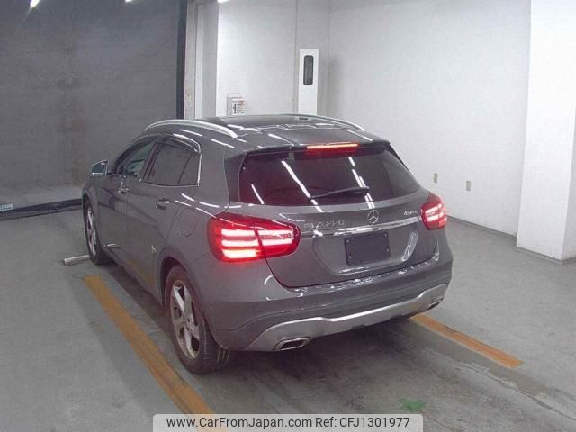 mercedes-benz gla-class 2018 quick_quick_DBA-156947_WDC1569472J498102 image 2