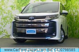 toyota noah 2022 quick_quick_6AA-ZWR90W_ZWR90-8001331