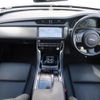 jaguar xf 2017 CFJ1846952 image 2