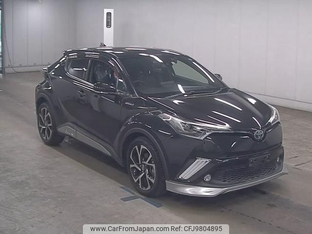 toyota c-hr 2017 quick_quick_DAA-ZYX10_ZYX10-2042159 image 1