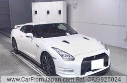 nissan gt-r 2016 -NISSAN 【長崎 300ﾋ8635】--GT-R R35-070841---NISSAN 【長崎 300ﾋ8635】--GT-R R35-070841-