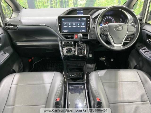 toyota voxy 2016 -TOYOTA--Voxy DBA-ZRR85W--ZRR85-0067973---TOYOTA--Voxy DBA-ZRR85W--ZRR85-0067973- image 2