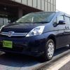 toyota isis 2011 CFJ1516122 image 1