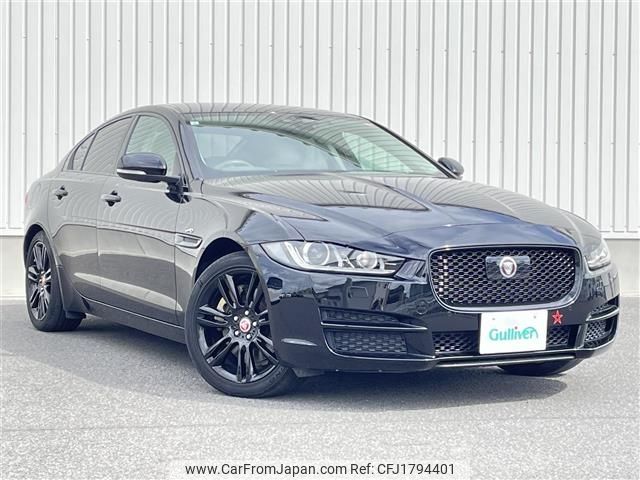 jaguar xe 2019 CFJ1794401 image 1
