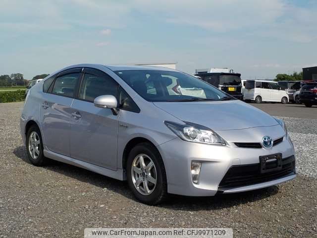 toyota prius 2014 -TOYOTA--Prius DAA-ZVW30--ZVW30-5752747---TOYOTA--Prius DAA-ZVW30--ZVW30-5752747- image 1