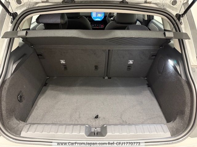 mini mini-others 2024 CFJ1770773 image 2