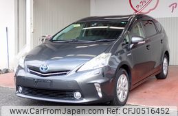 toyota prius-α 2012 24232201