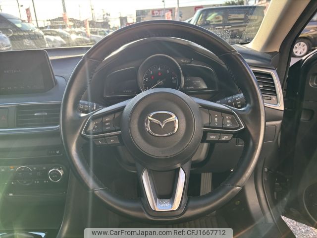 mazda axela 2018 CFJ1667712 image 2